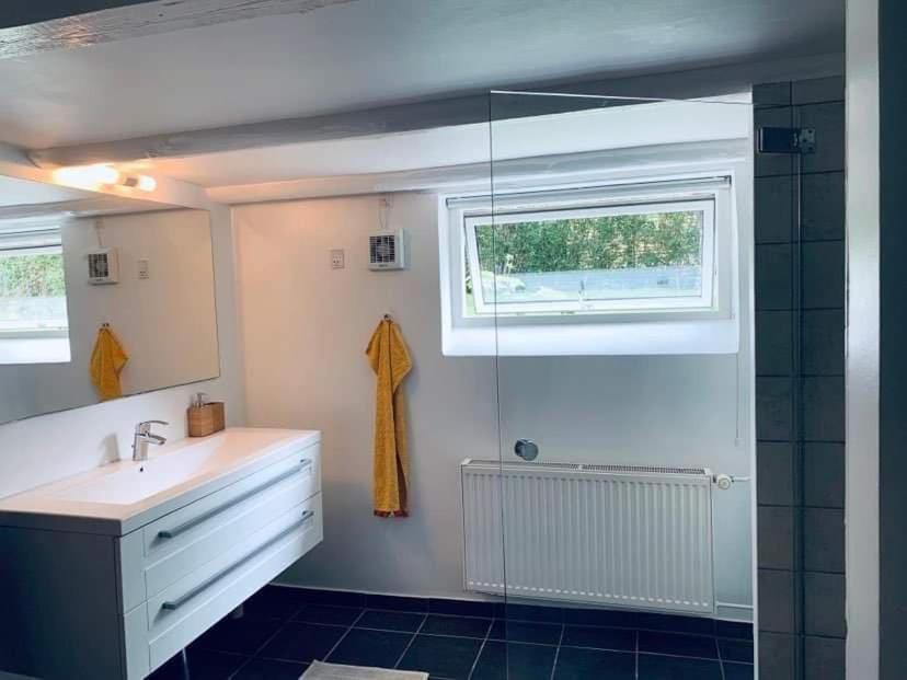 Room In A Danish Cottage With Garden View, 10 Min To Cph Gentofte Exteriér fotografie